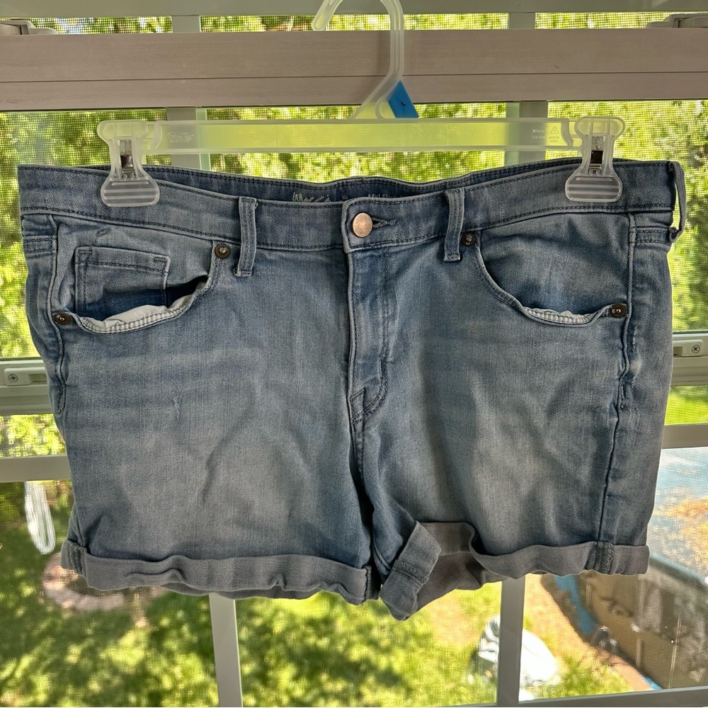 Light-wash Denim Shorts